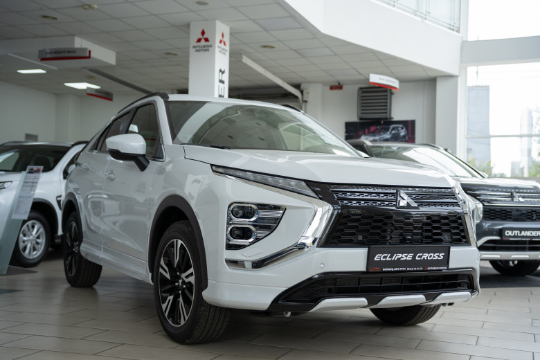 Новий Eclipse Cross Intense 2.0 MIVEC CVT