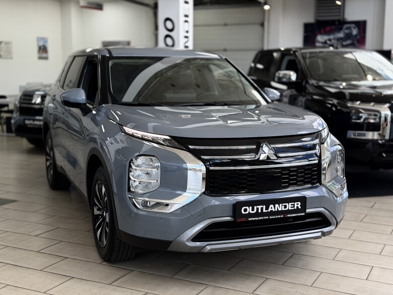 Новий Mitsubishi Outlander 2026 Intense 2.5 MiVEC CVT S-AWC
